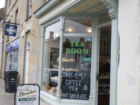 Denela's Bakery & Tea Room