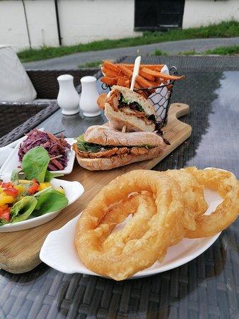 The Red House Inn