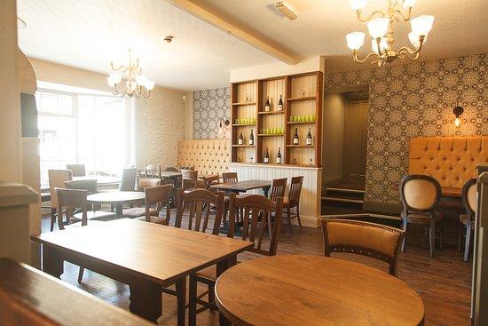 The Artisan Pub & Kitchen